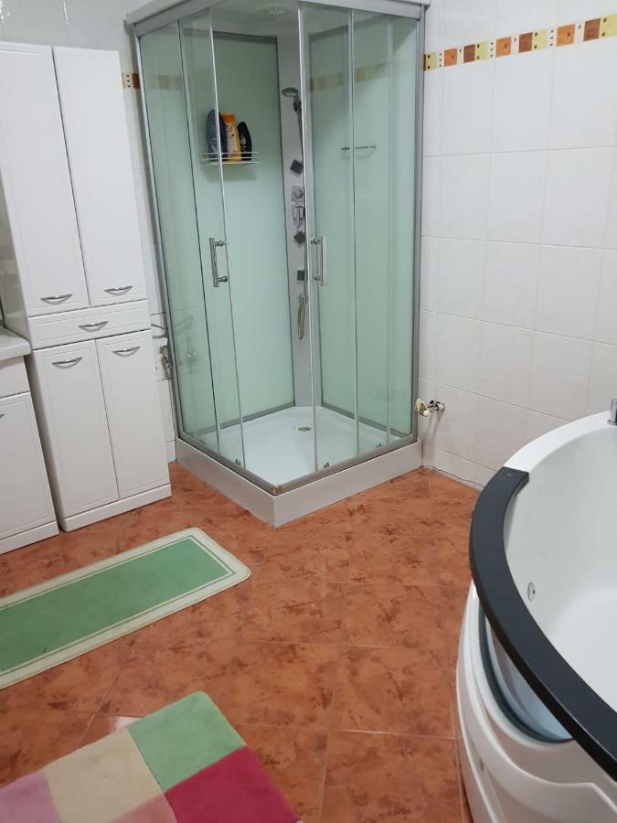 Apartamento Leon'S Silberwald Strasshof an der Nordbahn Exterior foto